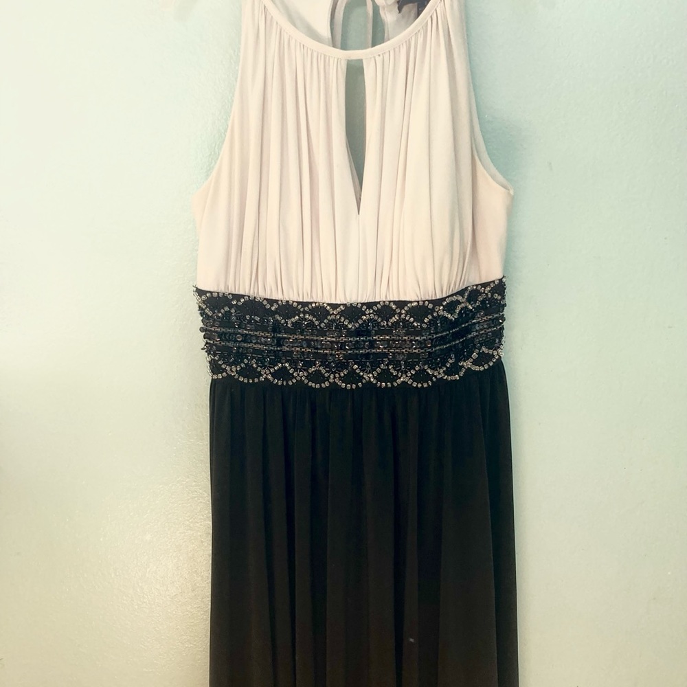 R&M knee-length dress